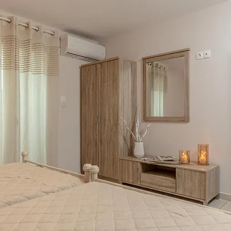Seashades Apartment