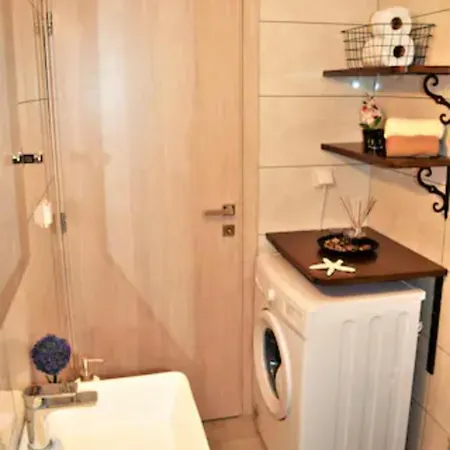 Seashades Apartament *
